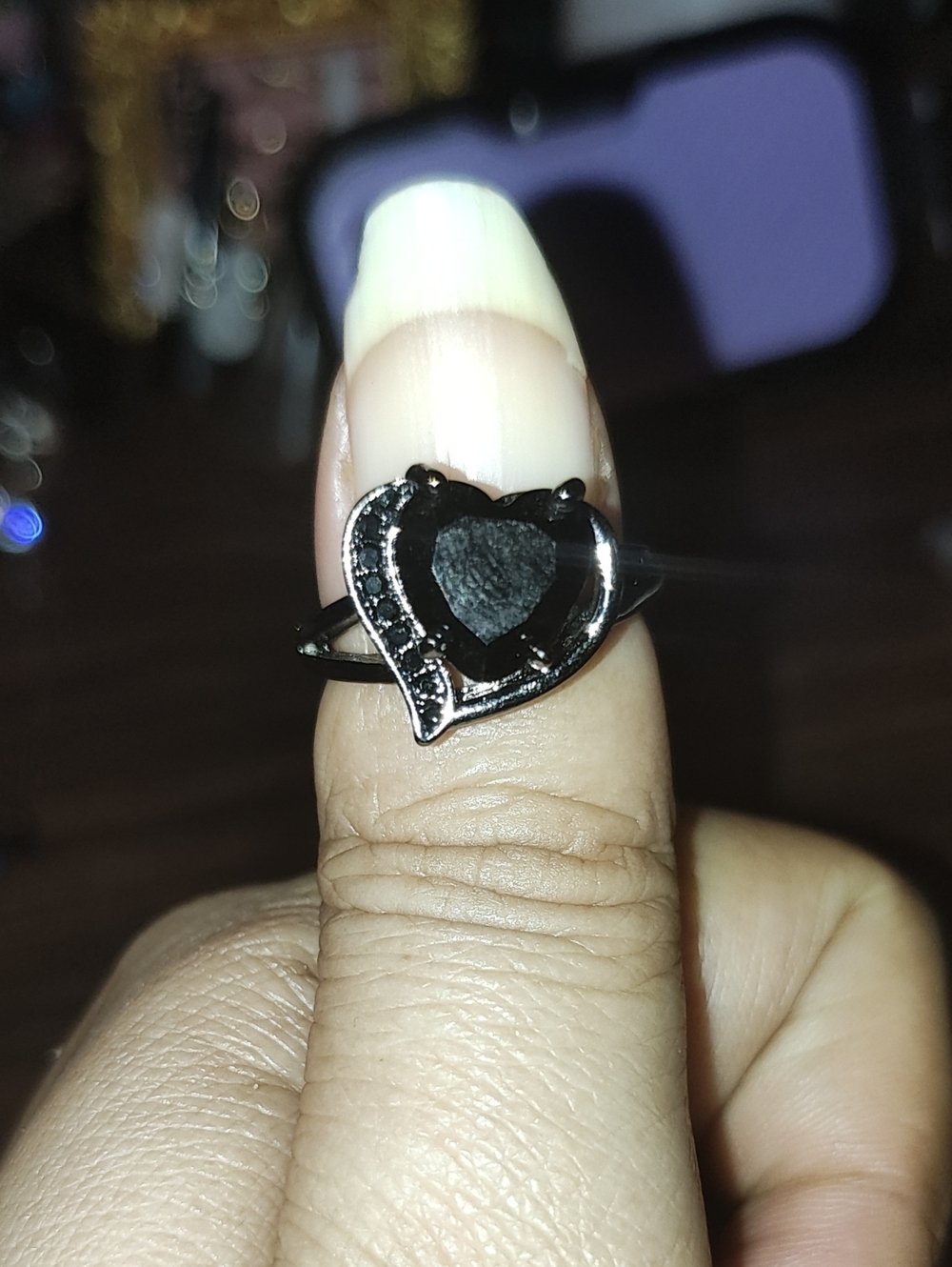 Black Heart Accent Ring for Women - Elegant Heart Motif